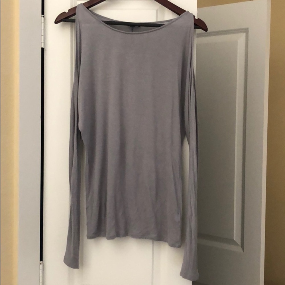 Long sleeve shirt with shoulders cut out